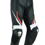 PANTALÓN DE CUERO PARA MOTORISTA CON PROTECCIONES DE TITANIO JF 17 P – NEGRO/BLANCO/ROJO